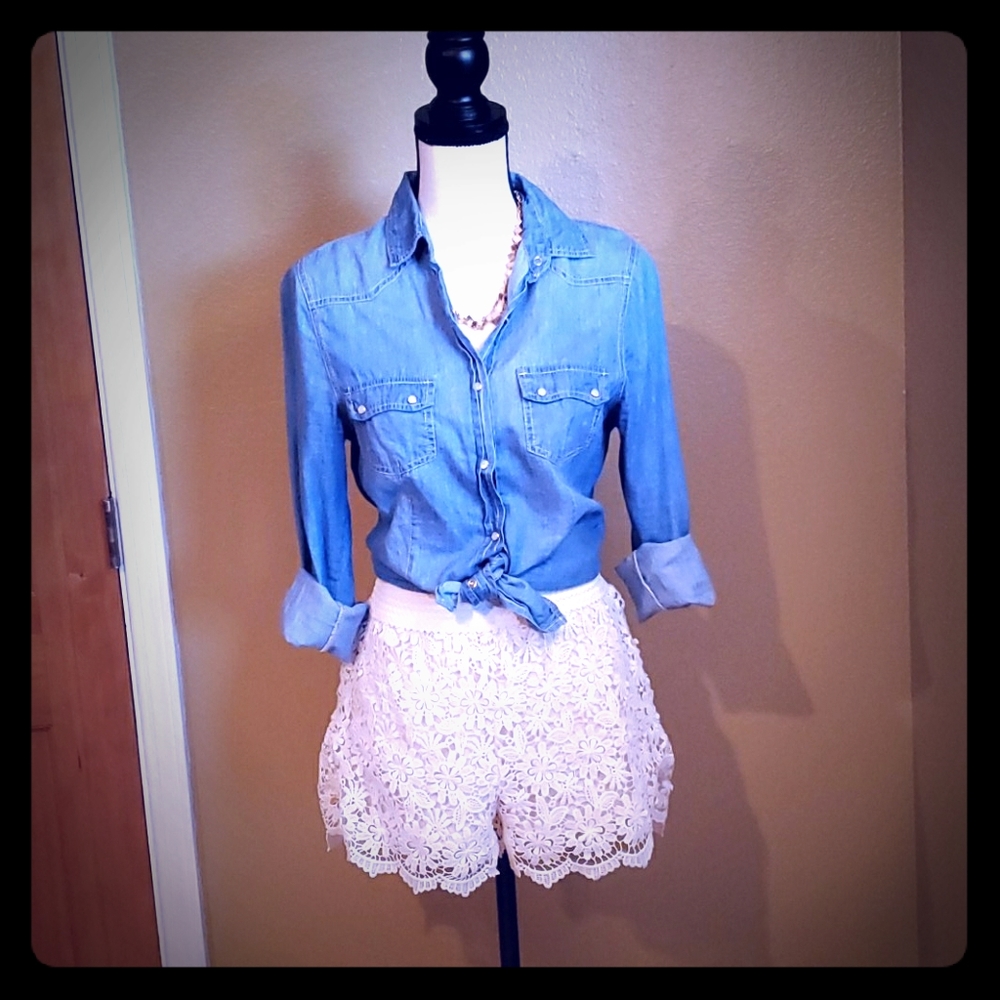 A'gaci Crochet shorts